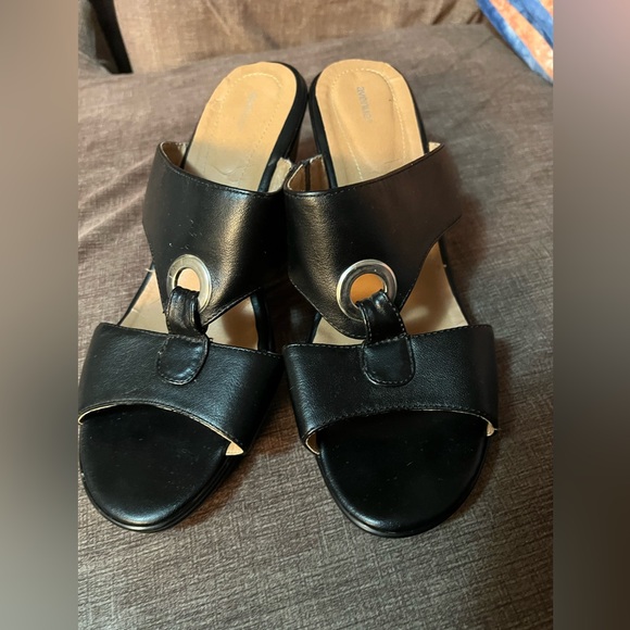 Avenue Shoes - Black Sandal Size 11W